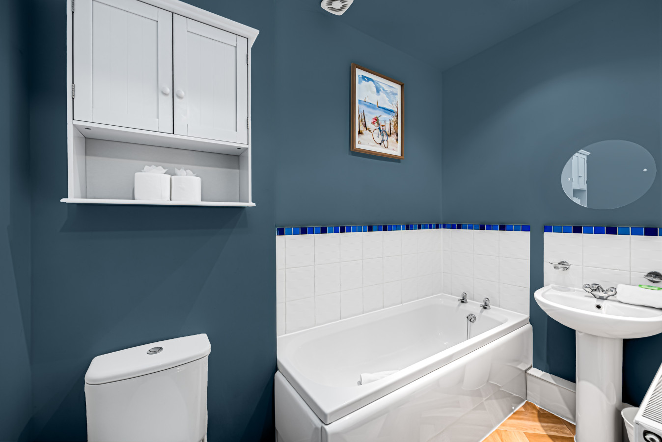 Stylish Flat • Excellent Location • Free Parking • Fast WiFi in 46 Arncott Way - Property image 9 - VivreStays