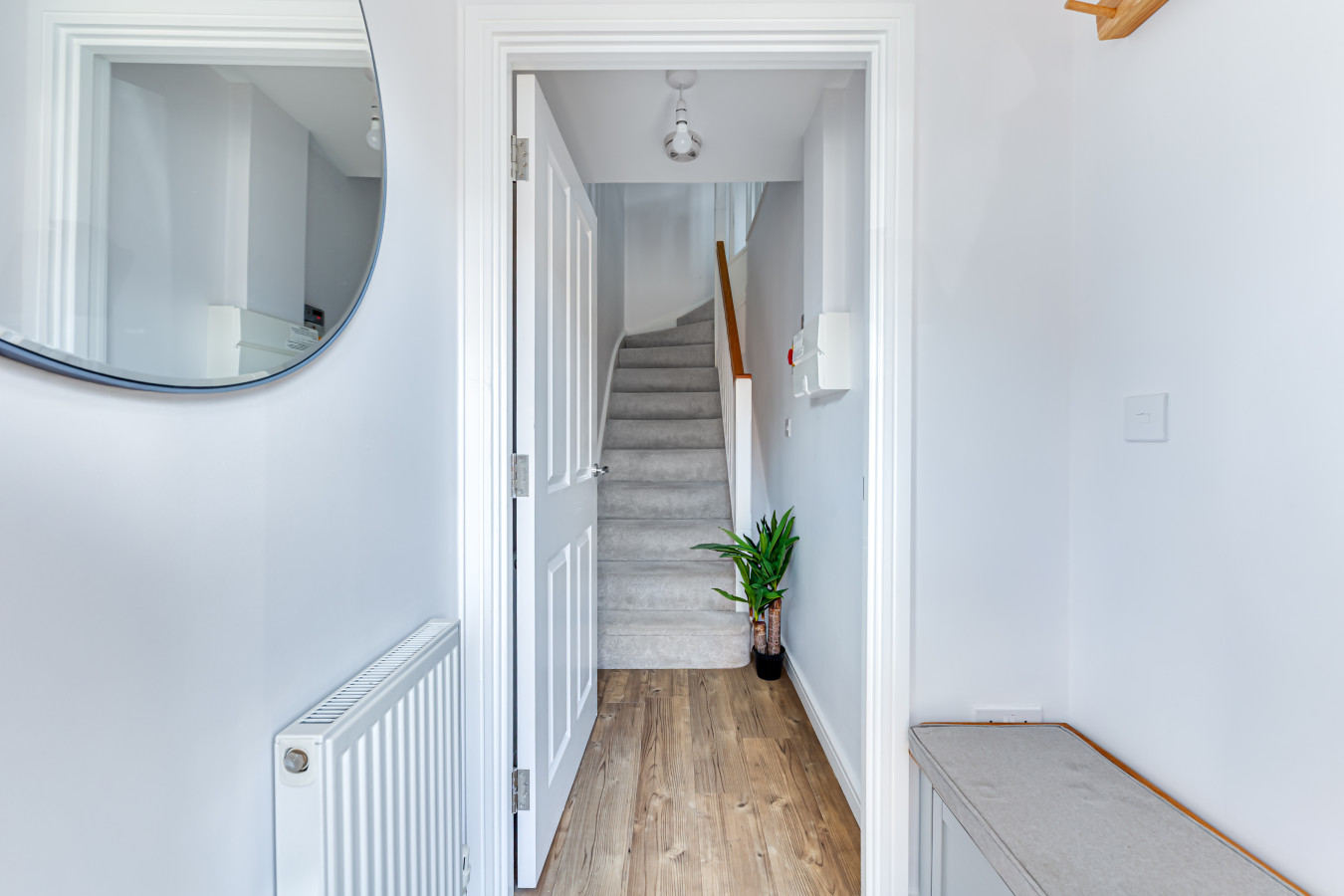 The Coach House • Aircon • Driveway Parking • 60'' Smart TV • Garden • Fast Wifi • Self-Check-In in 4 Pliny lane - Property image 22 - VivreStays