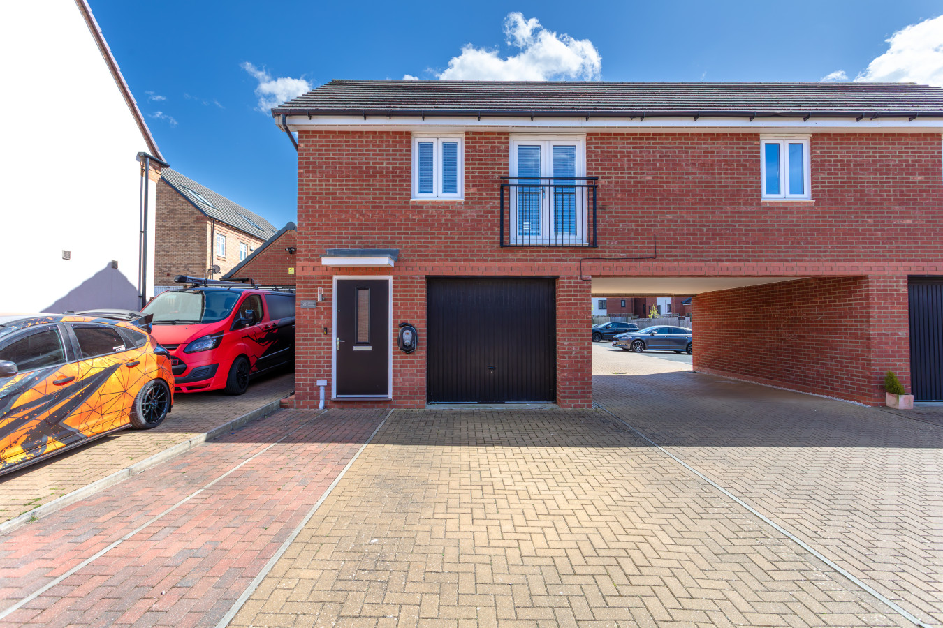 The Coach House • Aircon • Driveway Parking • 60'' Smart TV • Garden • Fast Wifi • Self-Check-In in 4 Pliny lane - Property image 25 - VivreStays