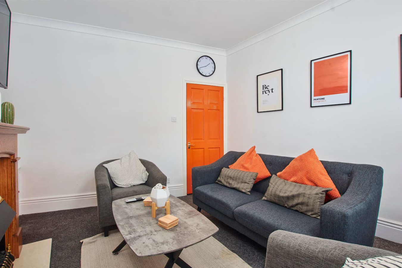Stylish Home • Sleeps 5 • Free Parking • Smart TV • Garden in 4 Eskdale Road - Property image 10 - VivreStays