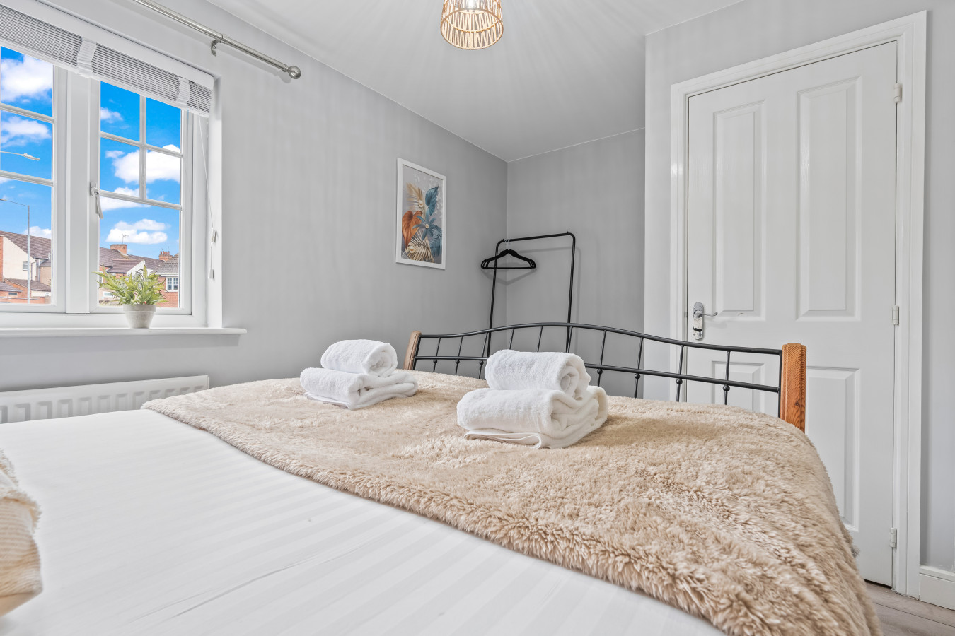 Charming House • Central Location • Free Parking • Fast Wifi • Smart TV in 1 Willans Place - Property image 13 - VivreStays