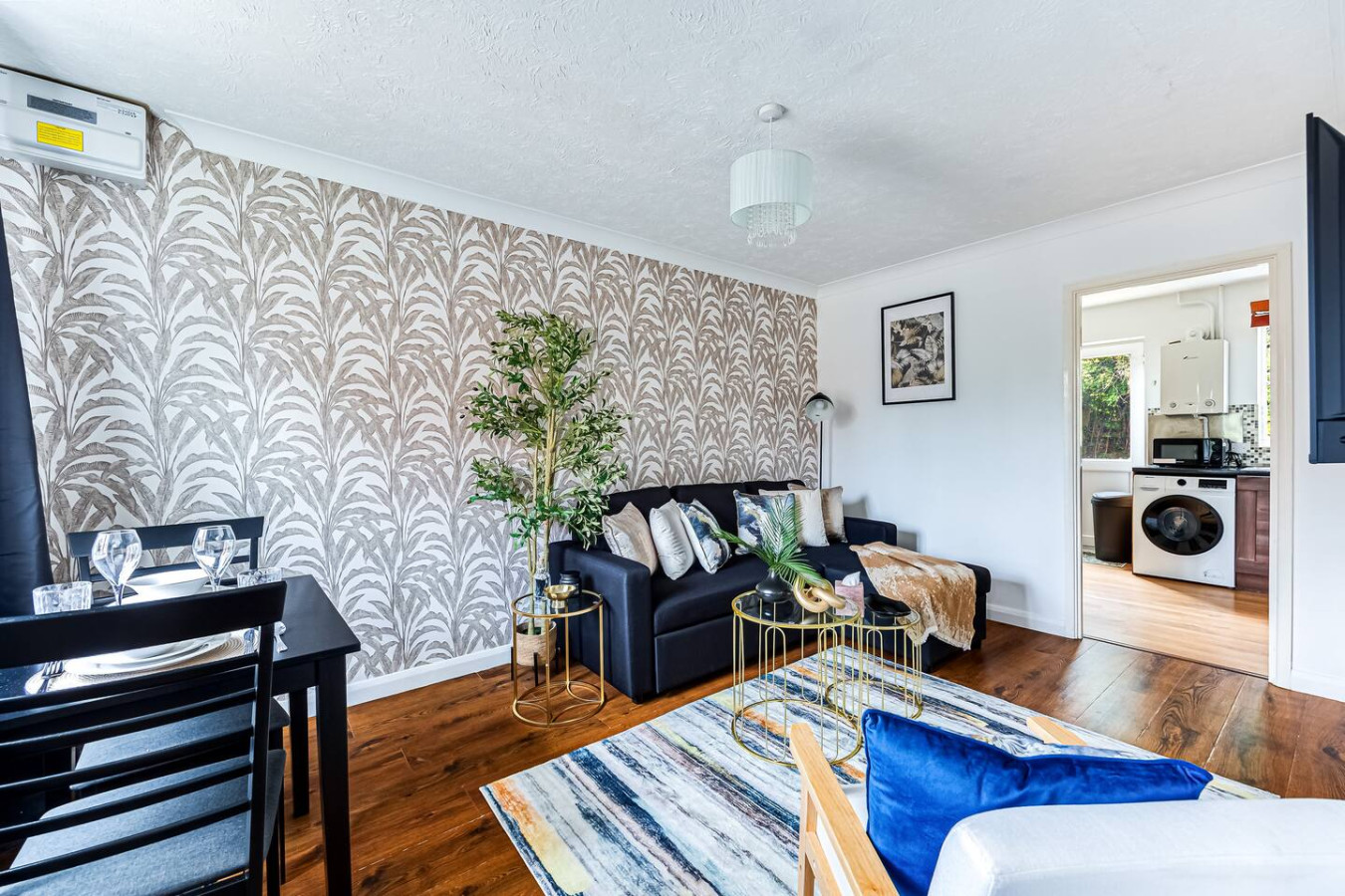 Shenley House • Excellent Location • Driveway Parking • Garden • Fast Wifi • Smart TVs • Self-Check-In in 67 Cressey Avenue - Property image 14 - VivreStays