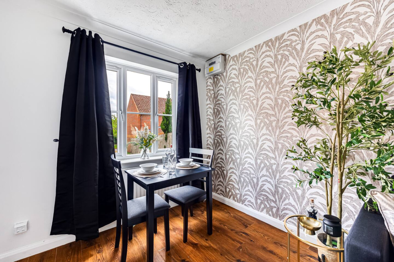 Shenley House • Excellent Location • Driveway Parking • Garden • Fast Wifi • Smart TVs • Self-Check-In in 67 Cressey Avenue - Property image 13 - VivreStays