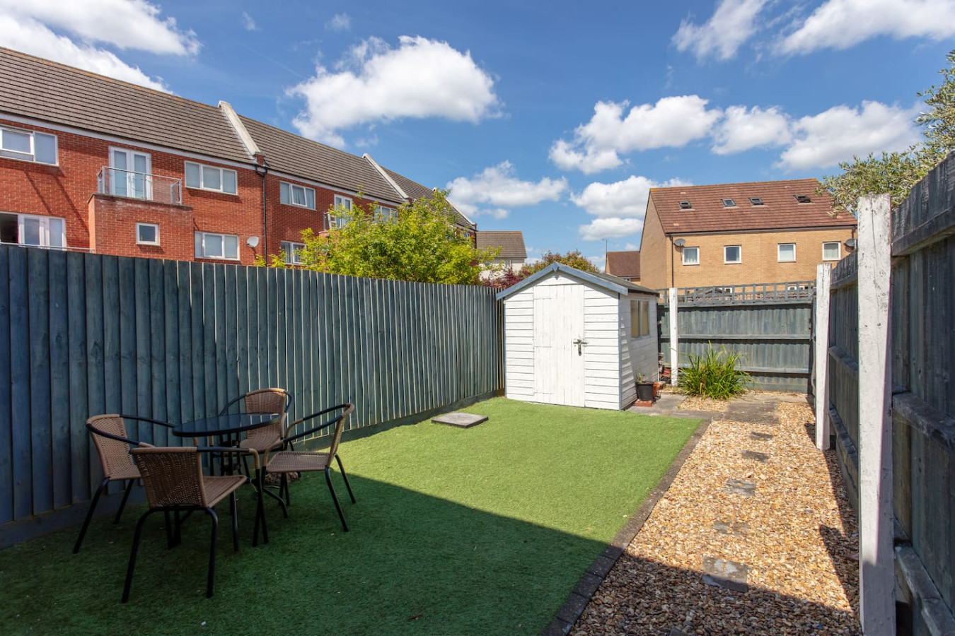 Stylish House • Driveway Parking • Self-Check-In • Fast WiFi • Smart TV in 27 Eaton Hall Crescent - Property image 22 - VivreStays