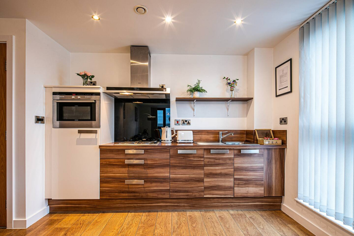 iQuarter Apartment • City Centre • Free Secure Parking • Fast WiFi • SmartTV in 10 Blonk Street Flat 87, iQuarter - Property image 15 - VivreStays