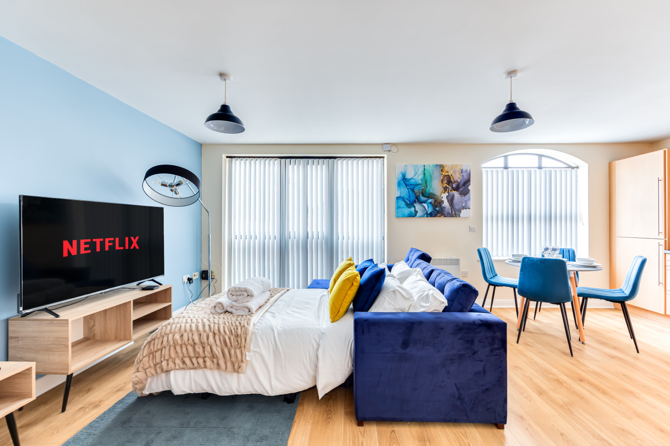 City Centre Flat • Free Parking • Sky TV • Fast Wifi • Self-Check-In in The Millhouse, Brook Street Flat 1 - Property image 13 - VivreStays