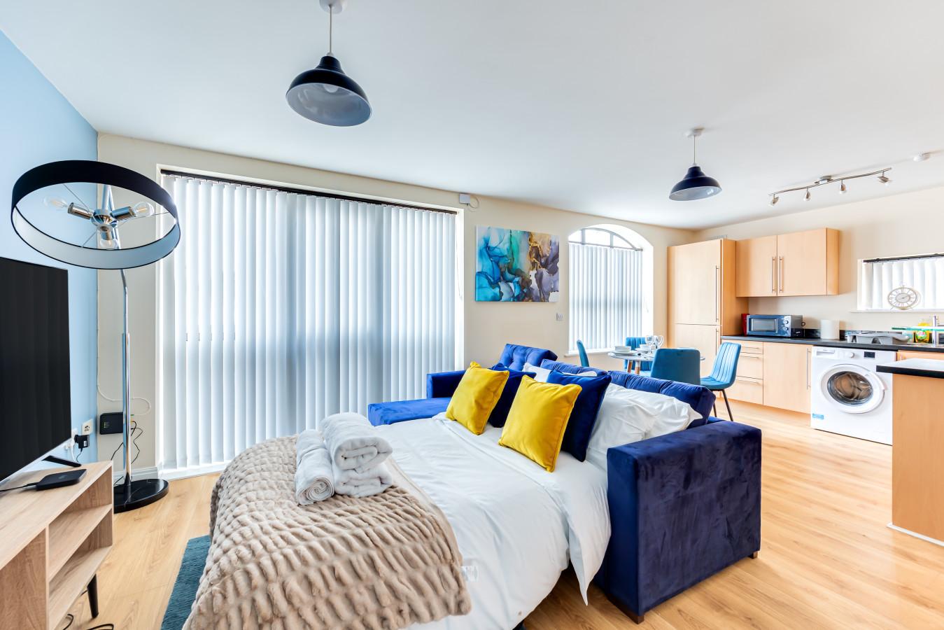 City Centre Flat • Free Parking • Sky TV • Fast Wifi • Self-Check-In in The Millhouse, Brook Street Flat 1 - Property image 14 - VivreStays