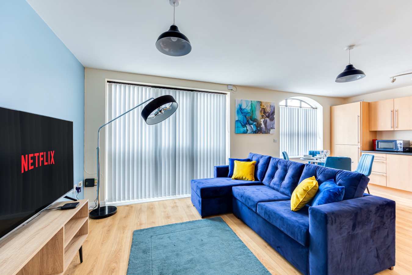 City Centre Flat • Free Parking • Sky TV • Fast Wifi • Self-Check-In in The Millhouse, Brook Street Flat 1 - Property image 11 - VivreStays