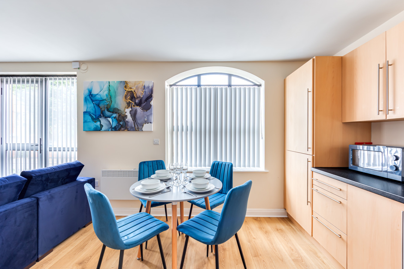 City Centre Flat • Free Parking • Sky TV • Fast Wifi • Self-Check-In in The Millhouse, Brook Street Flat 1 - Property image 16 - VivreStays