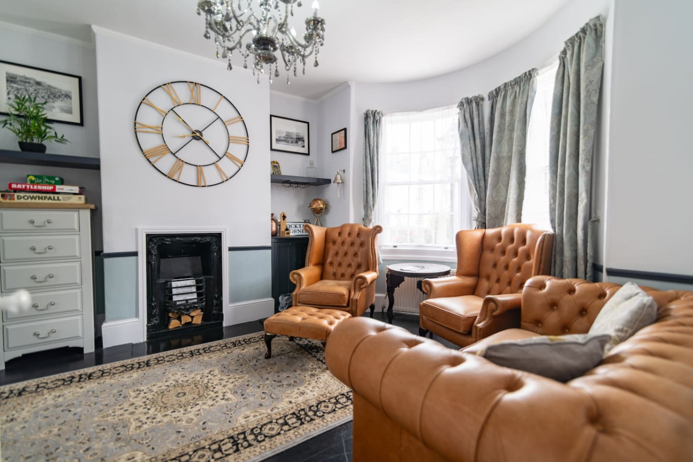 Charming 6 Bedroom Townhouse • Excellent Location • Self-Check-In • Balcony Room • Fast WiFi in 3B Guildford Lawn - Property image 33 - VivreStays
