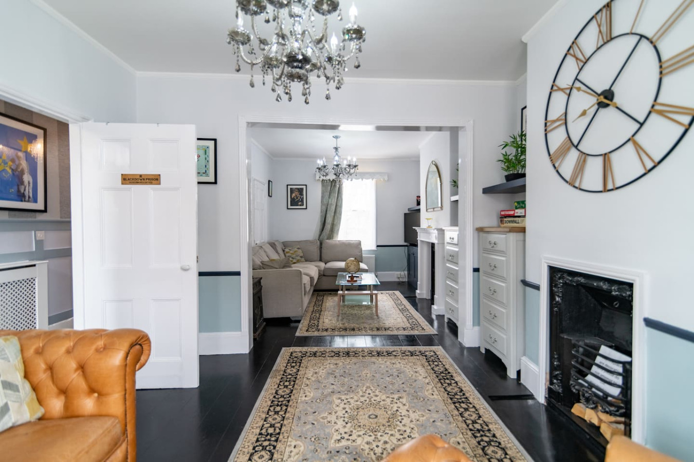 Charming 6 Bedroom Townhouse • Excellent Location • Self-Check-In • Balcony Room • Fast WiFi in 3B Guildford Lawn - Property image 36 - VivreStays