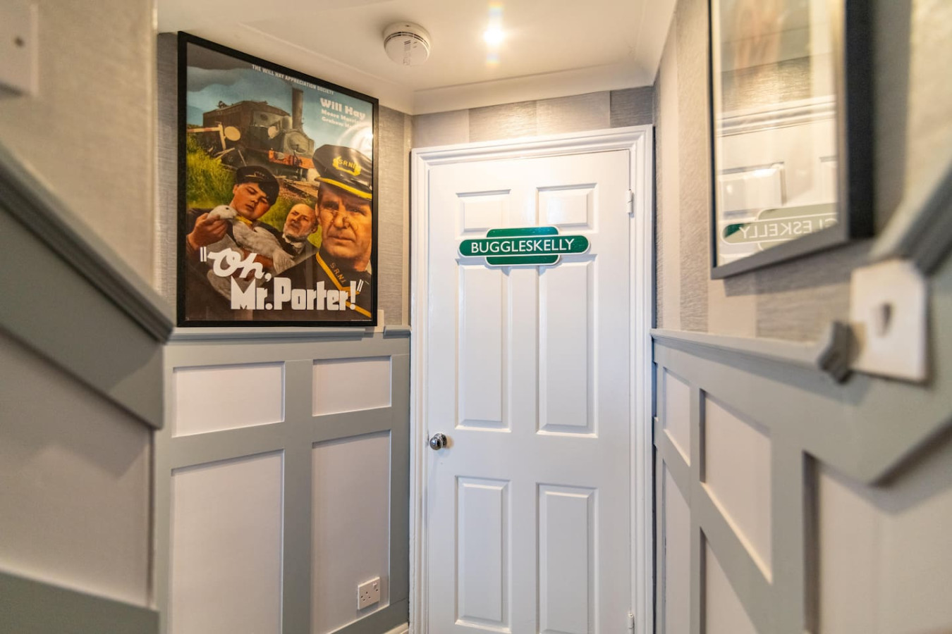 Charming 6 Bedroom Townhouse • Excellent Location • Self-Check-In • Balcony Room • Fast WiFi in 3B Guildford Lawn - Property image 12 - VivreStays