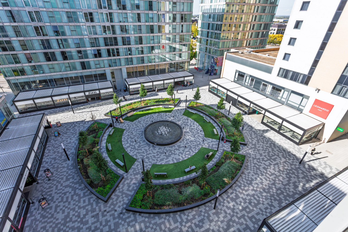 Vibrant Hub Apartment • City Centre • Balcony • Free Parking • Self-Check-In in 50 Mortimer Square Flat 49 - Property image 14 - VivreStays
