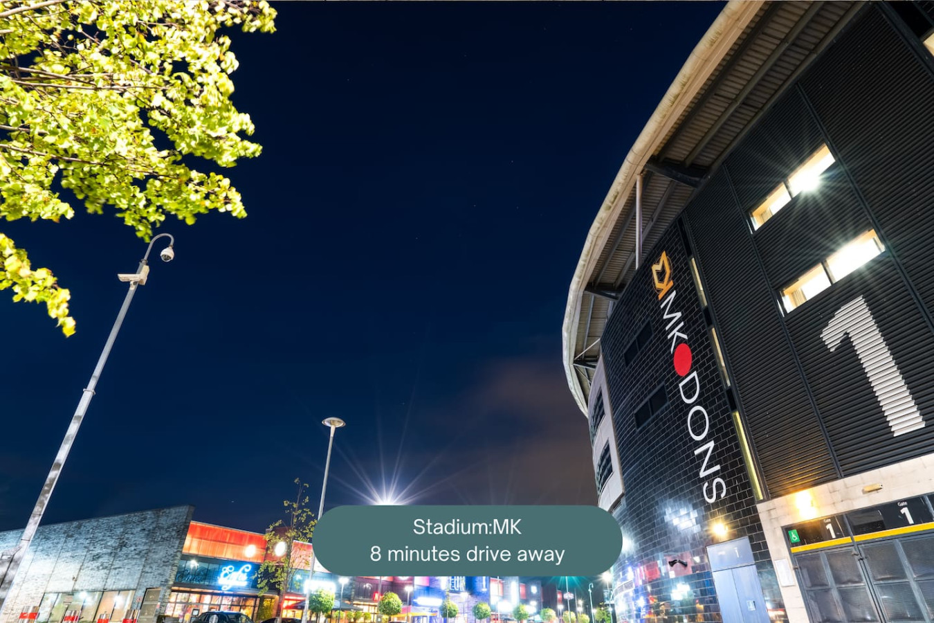 Beautiful Flat • Prime Location • Balcony • Free Parking • Self-Check-In in Mosaic house, 5 Larson Close Flat 6 Mosaic House - Property image 38 - VivreStays