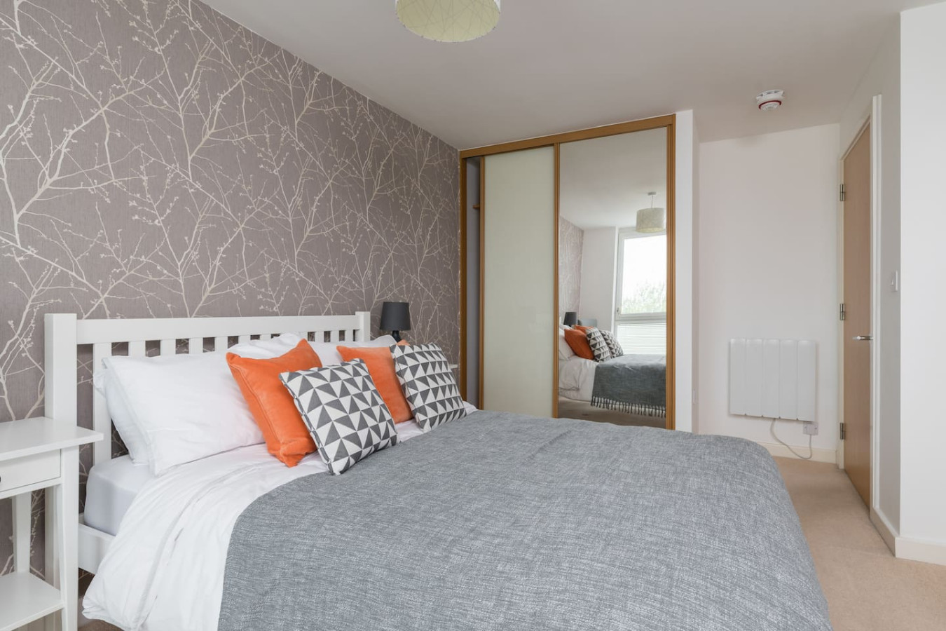 Beautiful Flat • Prime Location • Balcony • Free Parking • Self-Check-In in Mosaic house, 5 Larson Close Flat 6 Mosaic House - Property image 18 - VivreStays
