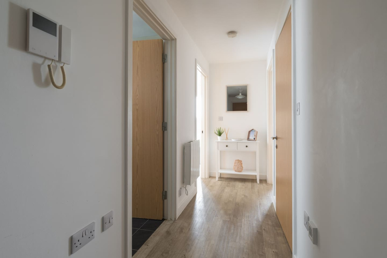 Beautiful Flat • Prime Location • Balcony • Free Parking • Self-Check-In in Mosaic house, 5 Larson Close Flat 6 Mosaic House - Property image 27 - VivreStays