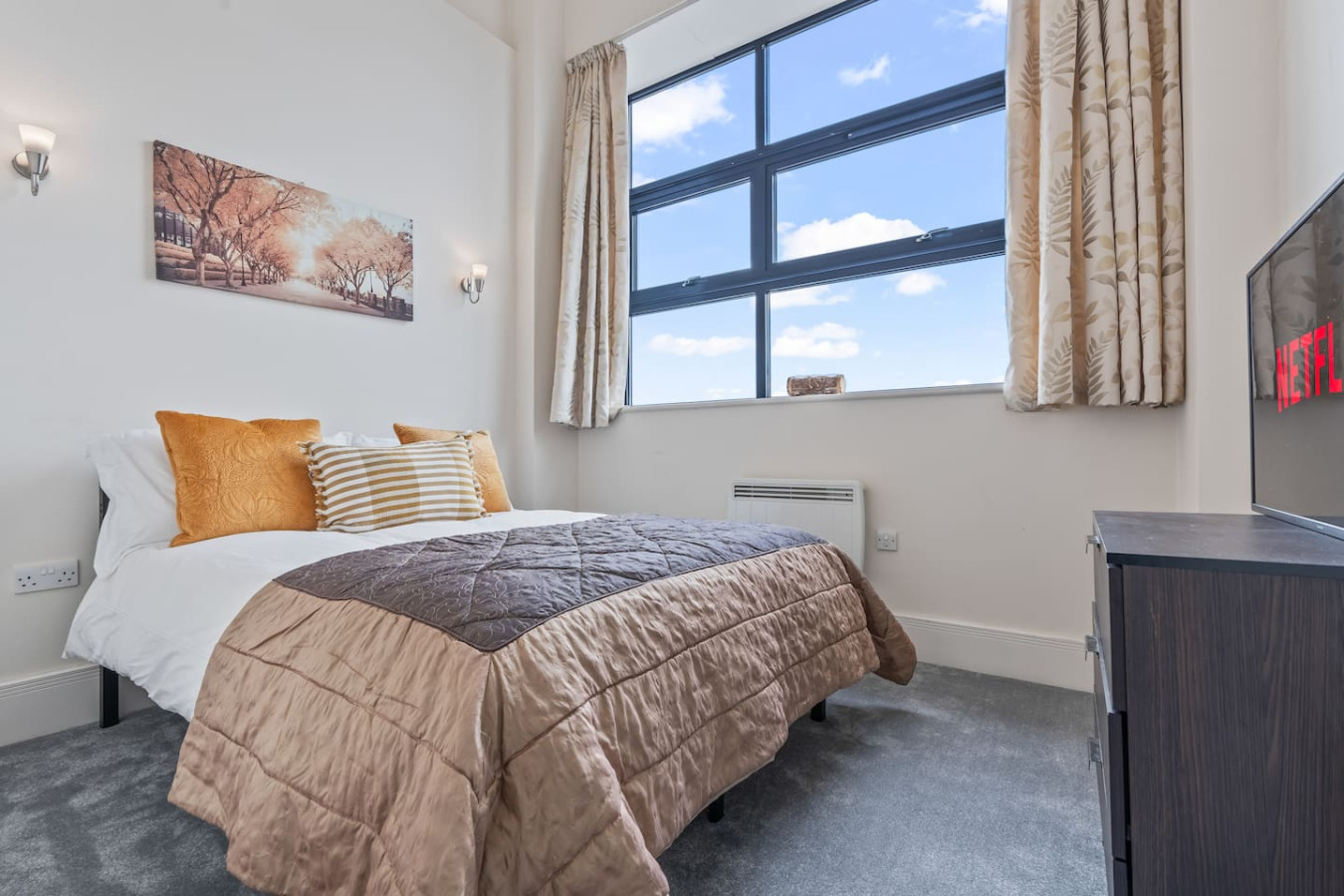 Stylish Flat • City Centre • Free Parking • Fast WiFi in Newhall Street Flat 293 - Property image 17 - VivreStays