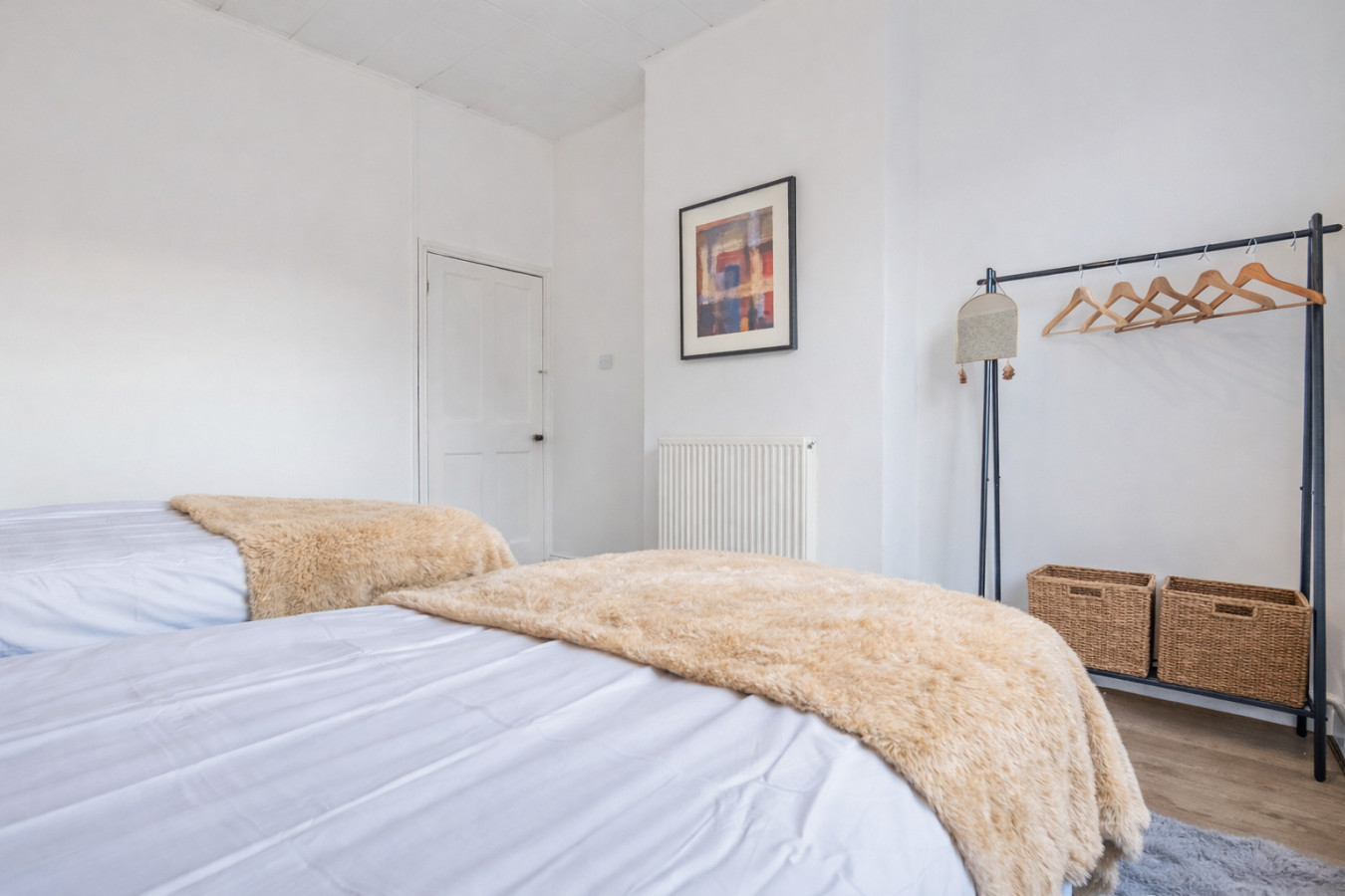 Charming House • City Centre • Free Parking • Self-Check-In • Fast WiFi in 205 Broomfield Road - Property image 10 - VivreStays