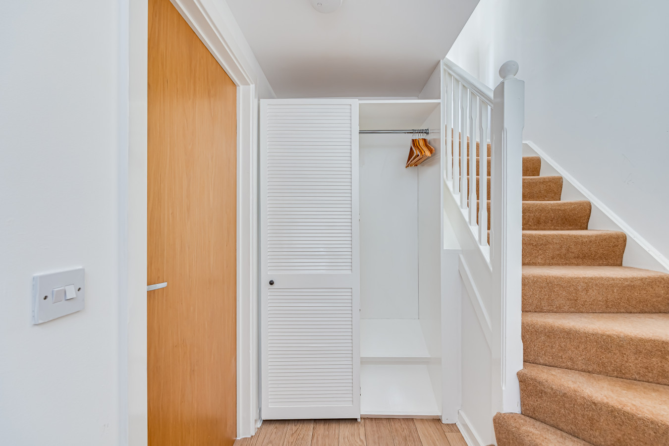 Hunsbury House • Sleeps 5 • SkyTV • Free Parking • Self-Check-In in 37 Hunsbury Chase - Property image 26 - VivreStays