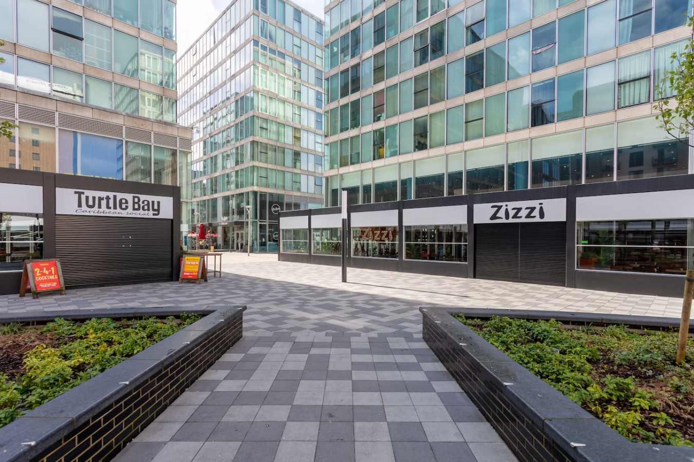 Modern City Centre Flat • Balcony • Free Parking • Fast WiFi • Self-Check-In in 50 Mortimer Square Flat 66 - Property image 23 - VivreStays