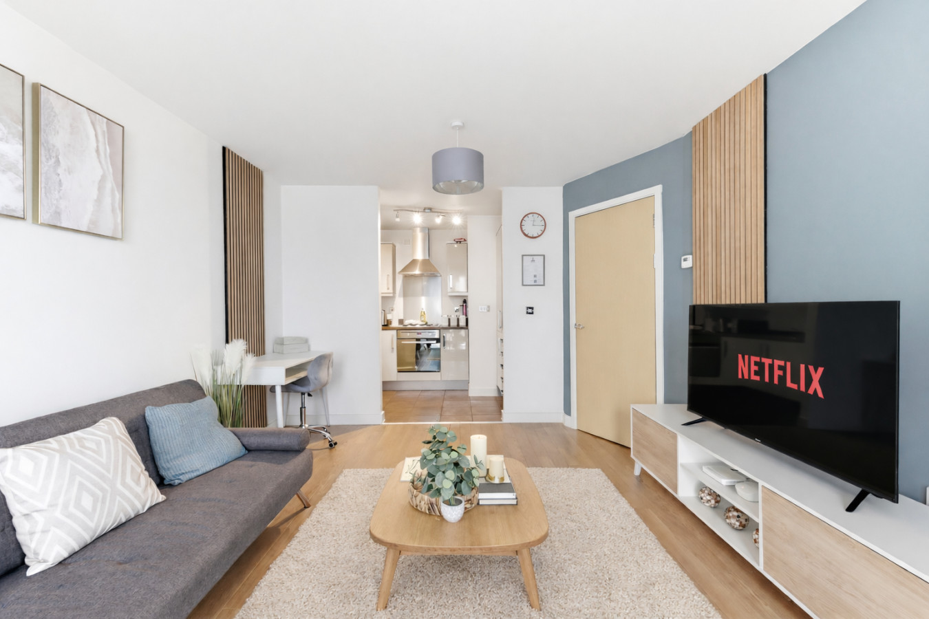 Modern City Centre Flat • Balcony • Free Parking • Fast WiFi • Self-Check-In in 50 Mortimer Square Flat 66 - Property image 10 - VivreStays