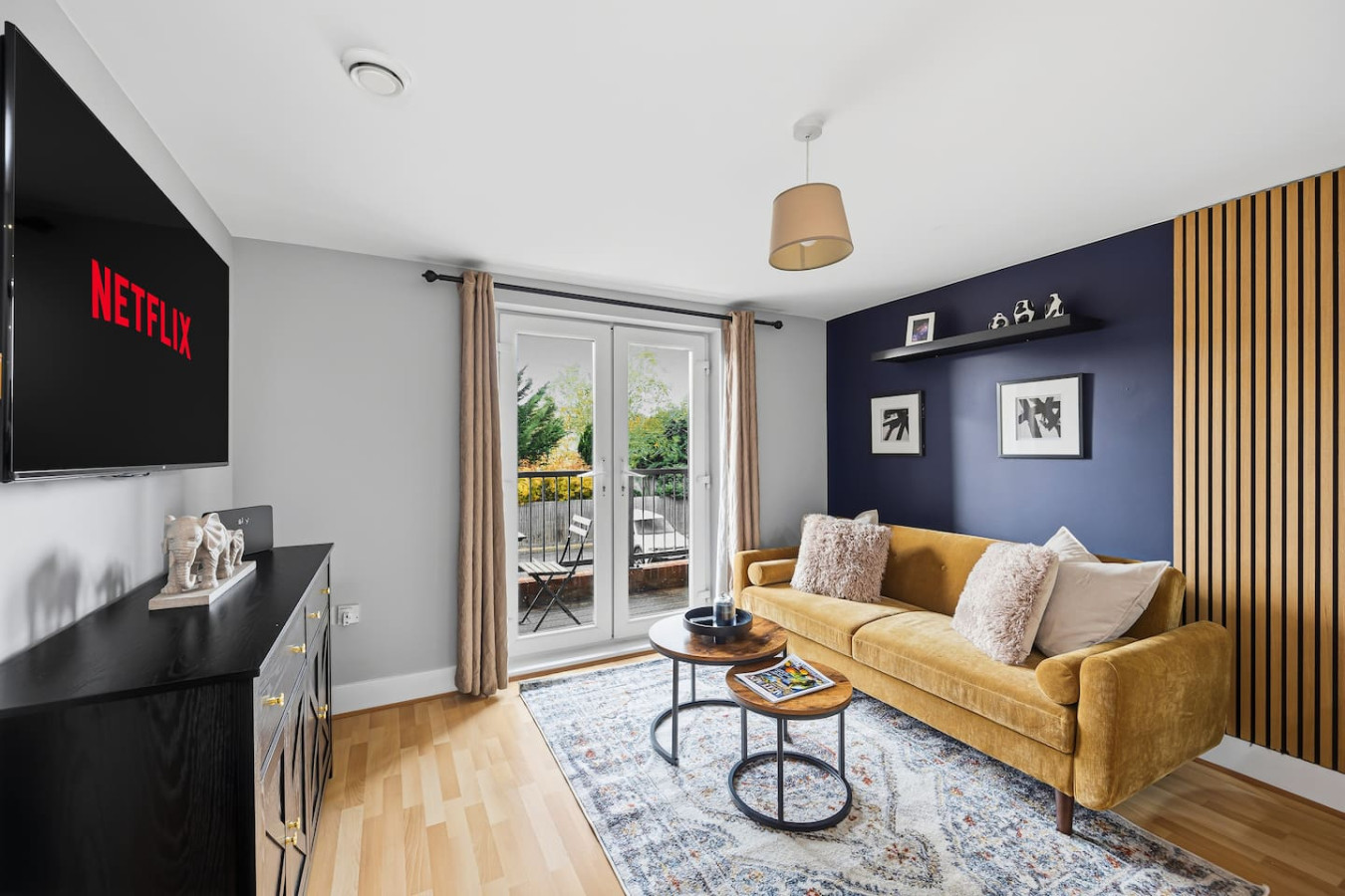 Elegant 2-Bedroom Apartment • Near the High Street • Balcony • Free Parking • Sky TV in 7 Princes Way - Property image 12 - VivreStays