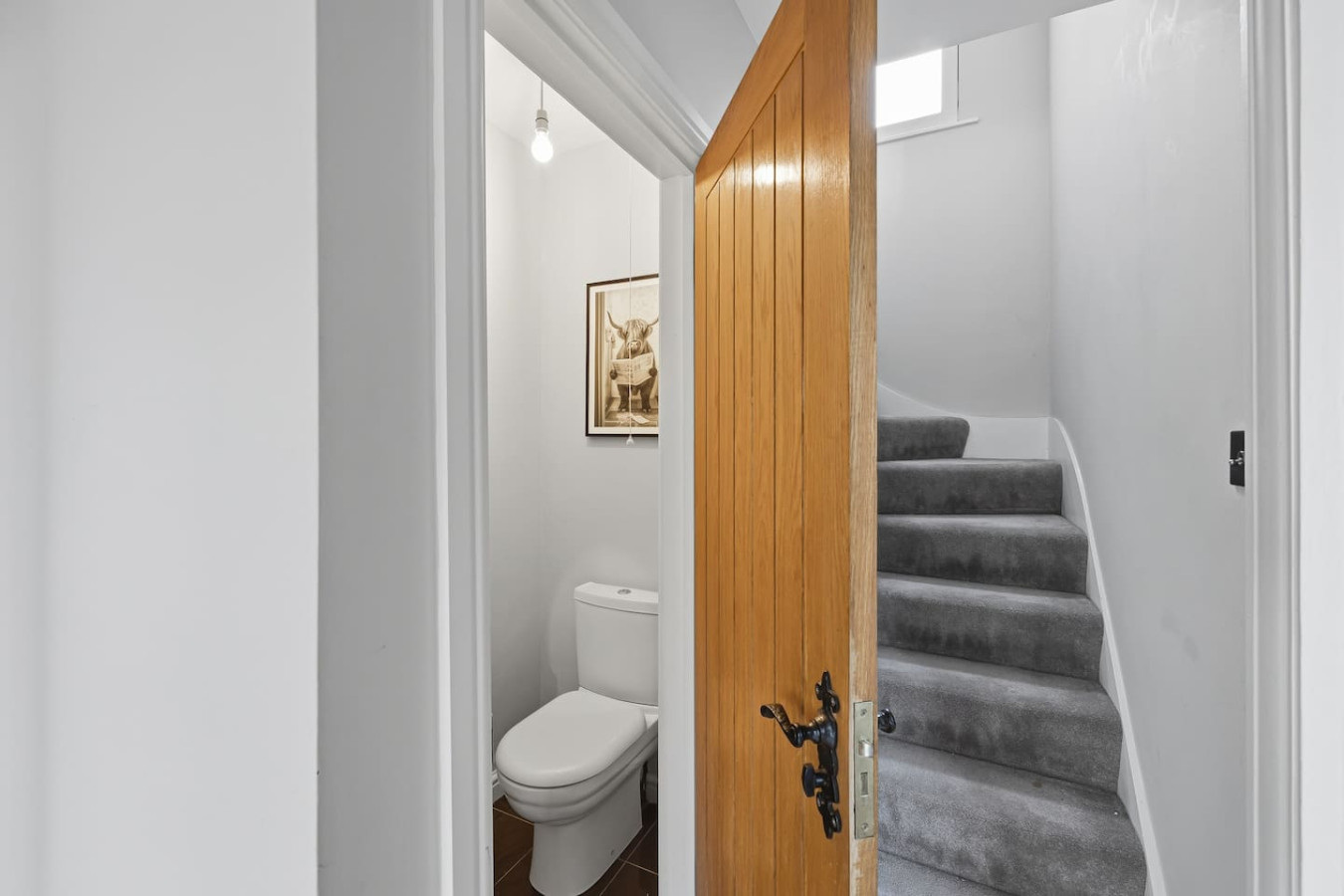 Meadow House • Detached • Driveway Parking • Nr Taplow Station w/ Direct Trains to Central London • Spacious Garden • Fast WiFi • Self-Check-In in 6 Meadow Way, Dorney Reach, Maidenhead SL6 0DR, UK - Property image 27 - VivreStays