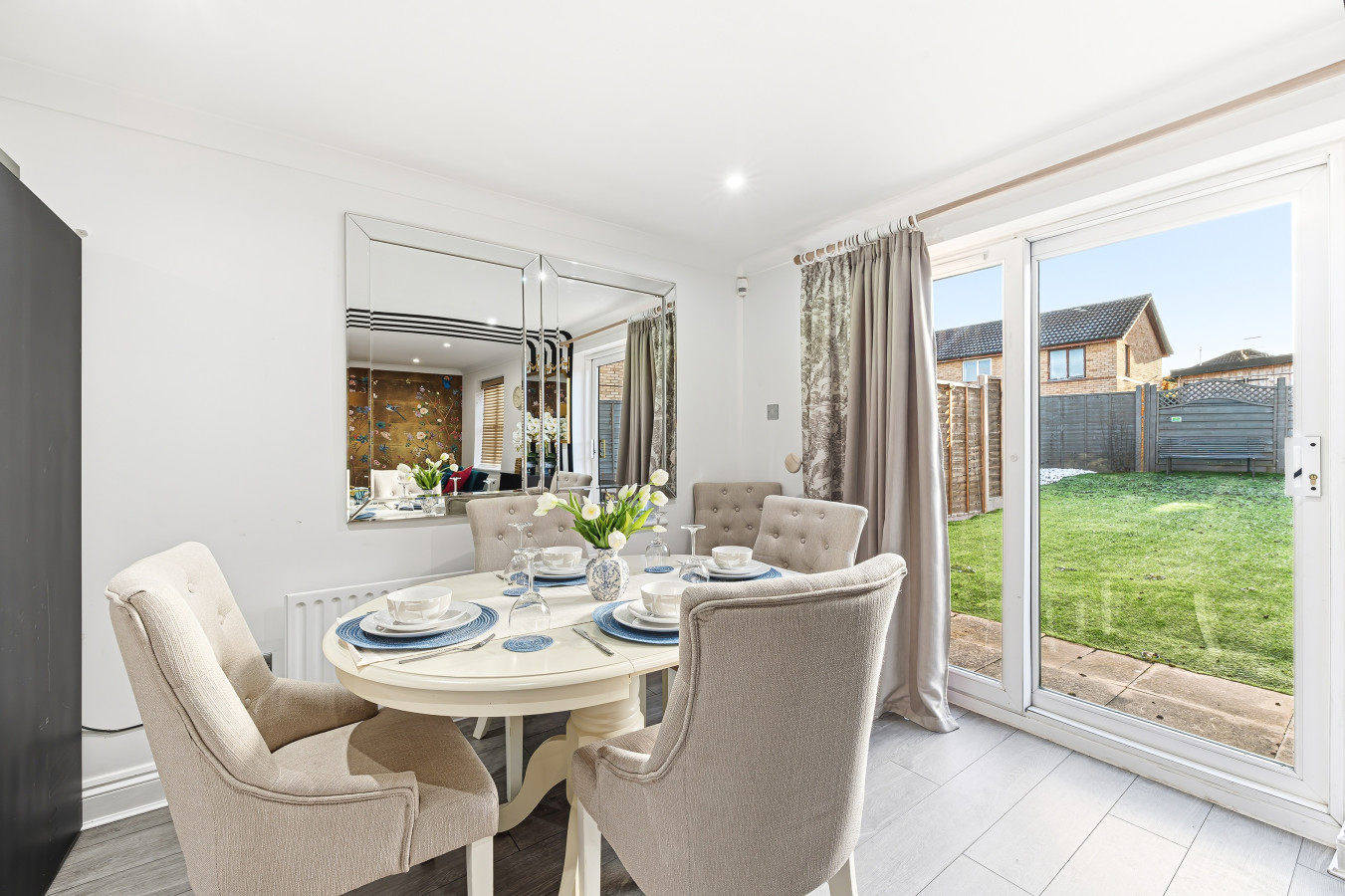 Keaton House • Detached • Driveway Parking • Spacious Garden • Fast WiFi in 3 Keaton Close - Property image 9 - VivreStays