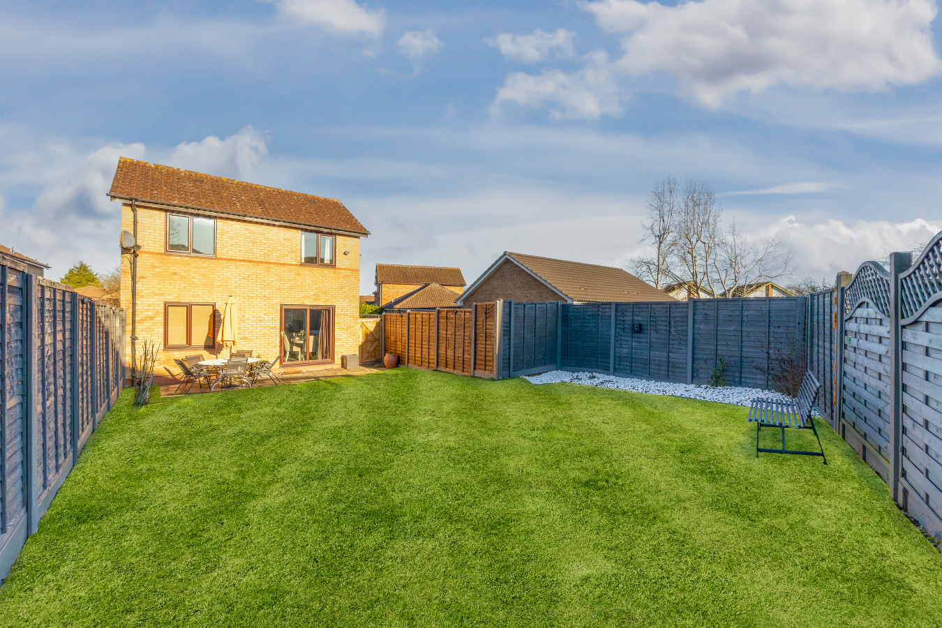 Keaton House • Detached • Driveway Parking • Spacious Garden • Fast WiFi in 3 Keaton Close - Property image 26 - VivreStays