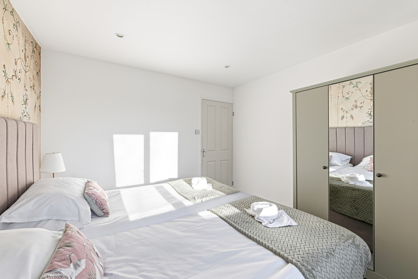 Keaton House • Detached • Driveway Parking • Spacious Garden • Fast WiFi in 3 Keaton Close - Property image 19 - VivreStays