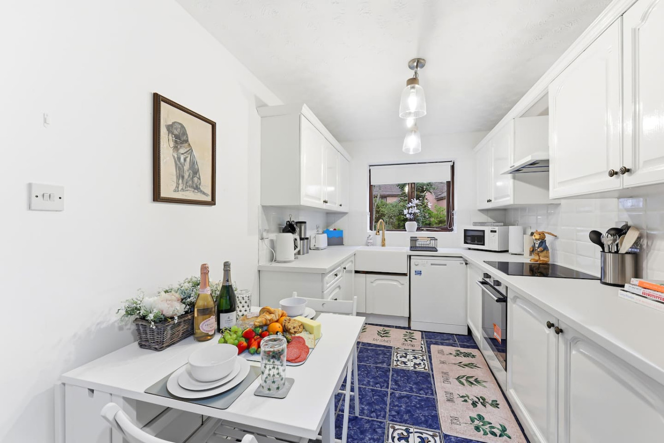 Paxton House • 5 Bedroom 3.5 Bath • Detached • Driveway Parking • Sky TV • Fast WiFi in 28 Paxton Crescent - Property image 29 - VivreStays