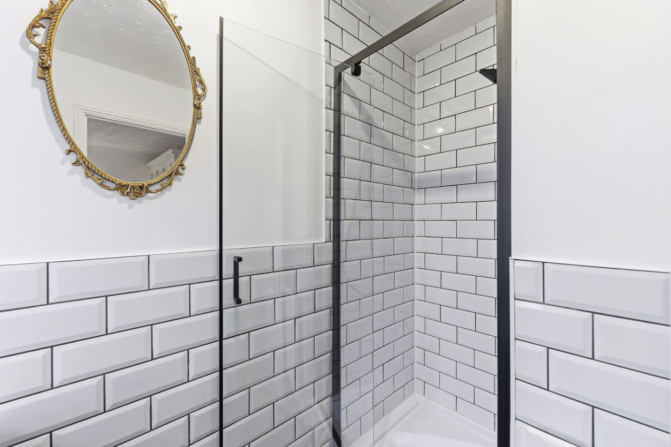 Paxton House • 5 Bedroom 3.5 Bath • Detached • Driveway Parking • Sky TV • Fast WiFi in 28 Paxton Crescent - Property image 13 - VivreStays