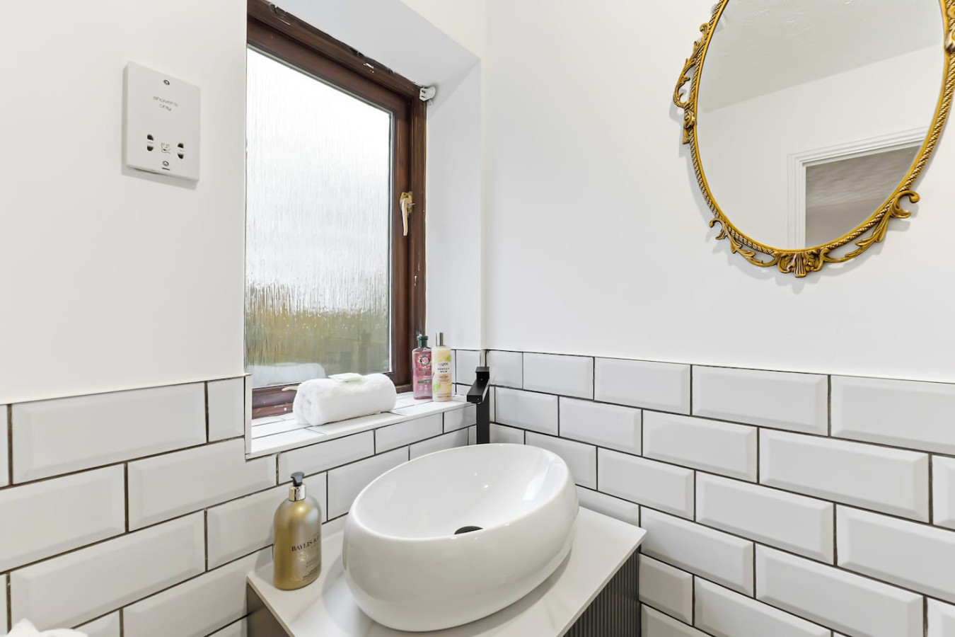 Paxton House • 5 Bedroom 3.5 Bath • Detached • Driveway Parking • Sky TV • Fast WiFi in 28 Paxton Crescent - Property image 14 - VivreStays