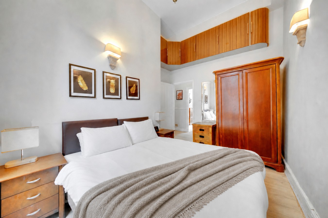 Charming West Kensington Apartment • Fast Wifi • Self-Check-In in 2, 6 Perham Road - Property image 8 - VivreStays