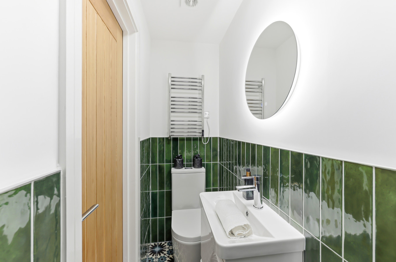 Stylish Duplex Apartment • Free Parking • VirginTV • Fast WiFi • Self-Check-In in 26 Freehold Street Flat 2 - Property image 7 - VivreStays
