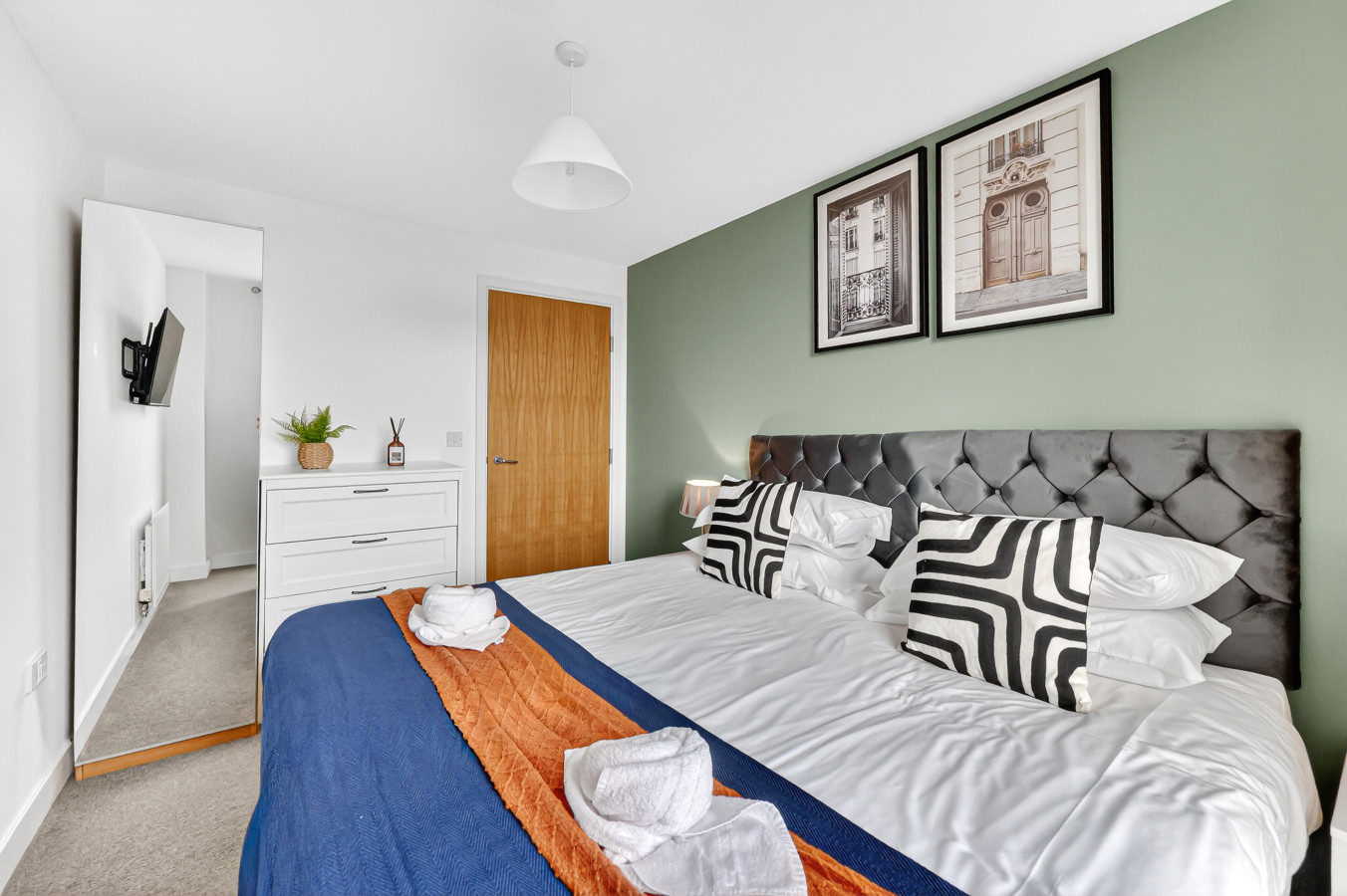 Amethyst Apartment @ The Vizion • City Centre • Secure Parking • Super-Fast WiFi • Yoko Property in Amethyst House, 602 South Fifth Street - Property image 18 - VivreStays