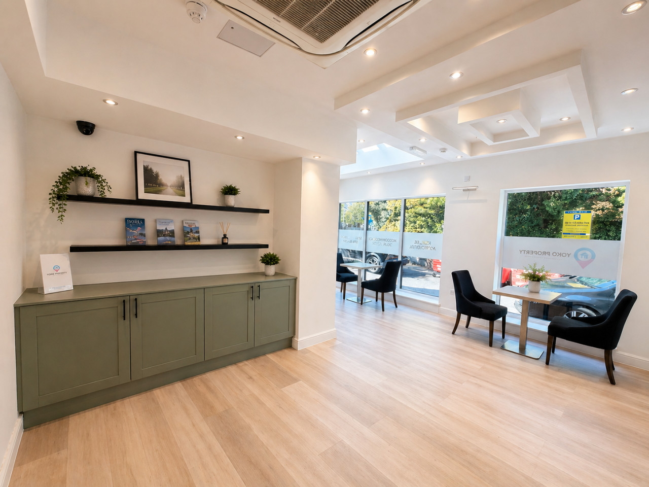 The Gables Aparthotel • Family Room with Private Bathroom in 368 London Rd, Leicester LE2 2PN, UK - Property image 11 - VivreStays