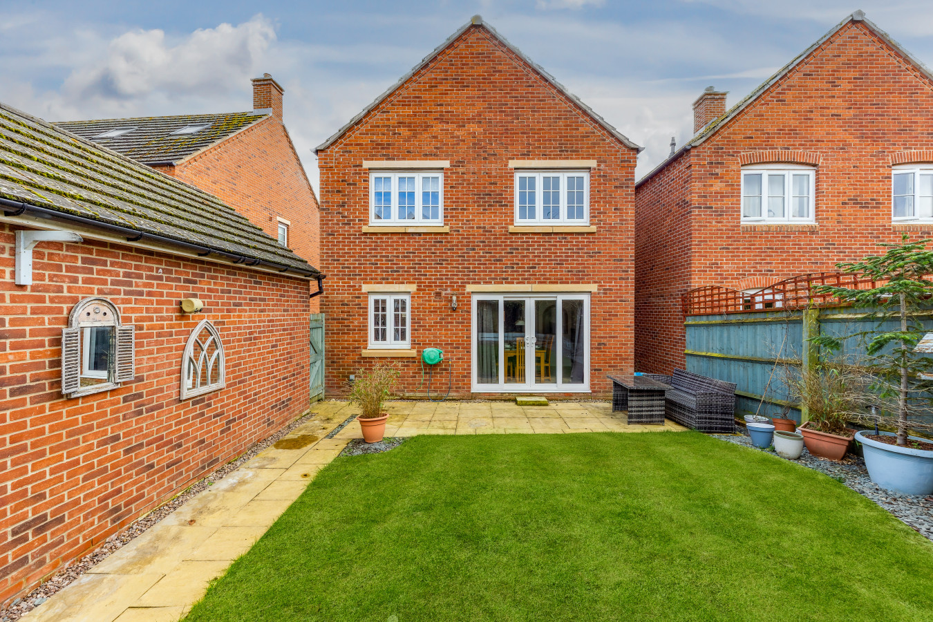 Detached House • Sleeps 7 • Driveway Parking • Fast Wifi • Self-Check-In in Roman View - Property image 33 - VivreStays