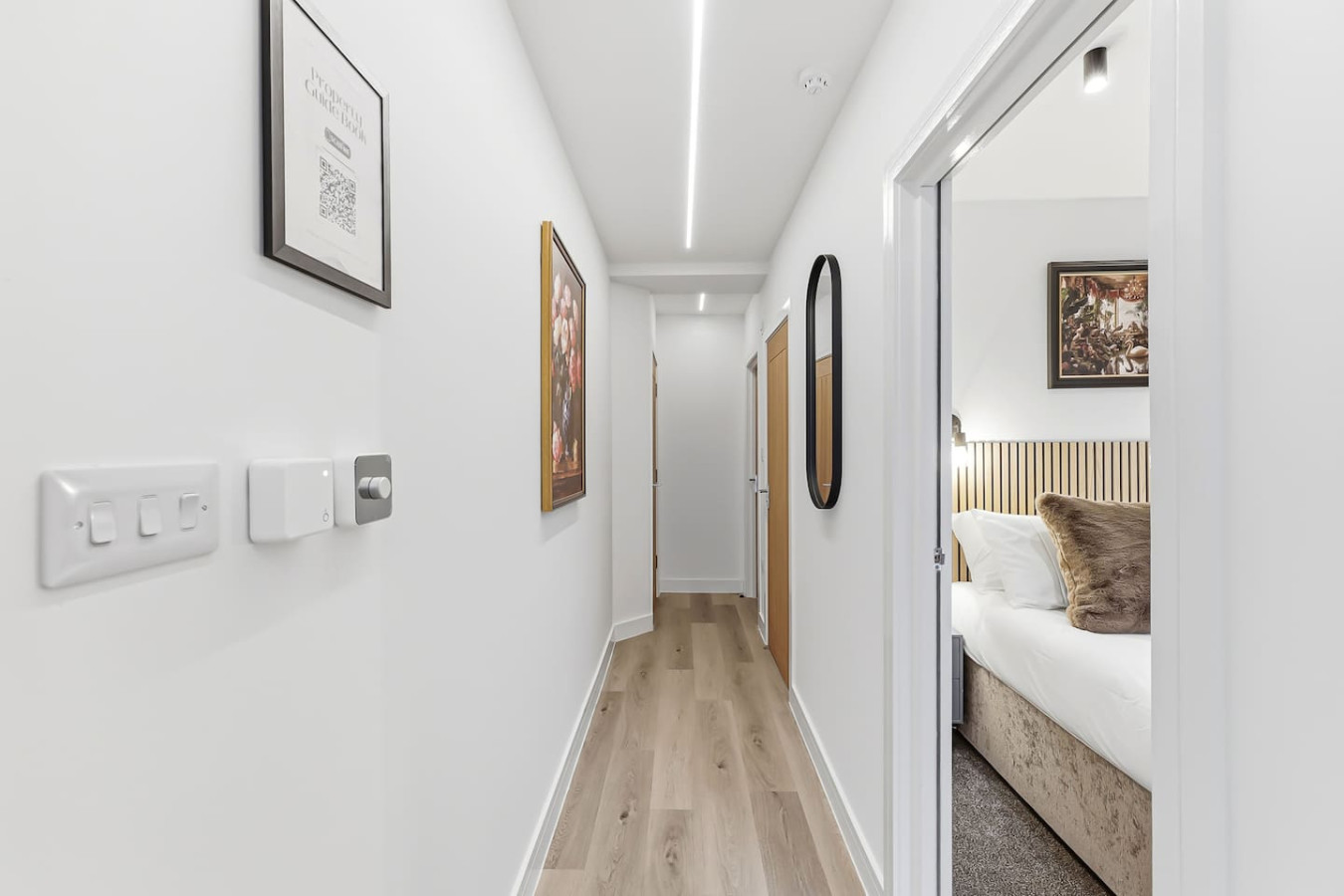 5 Bedroom • 4 Bathroom • Annex • x2 Living Rooms • x2 Kitchens • Games Room • Free Parking • Self-Check-In in 26 Freehold Street - Property image 7 - VivreStays