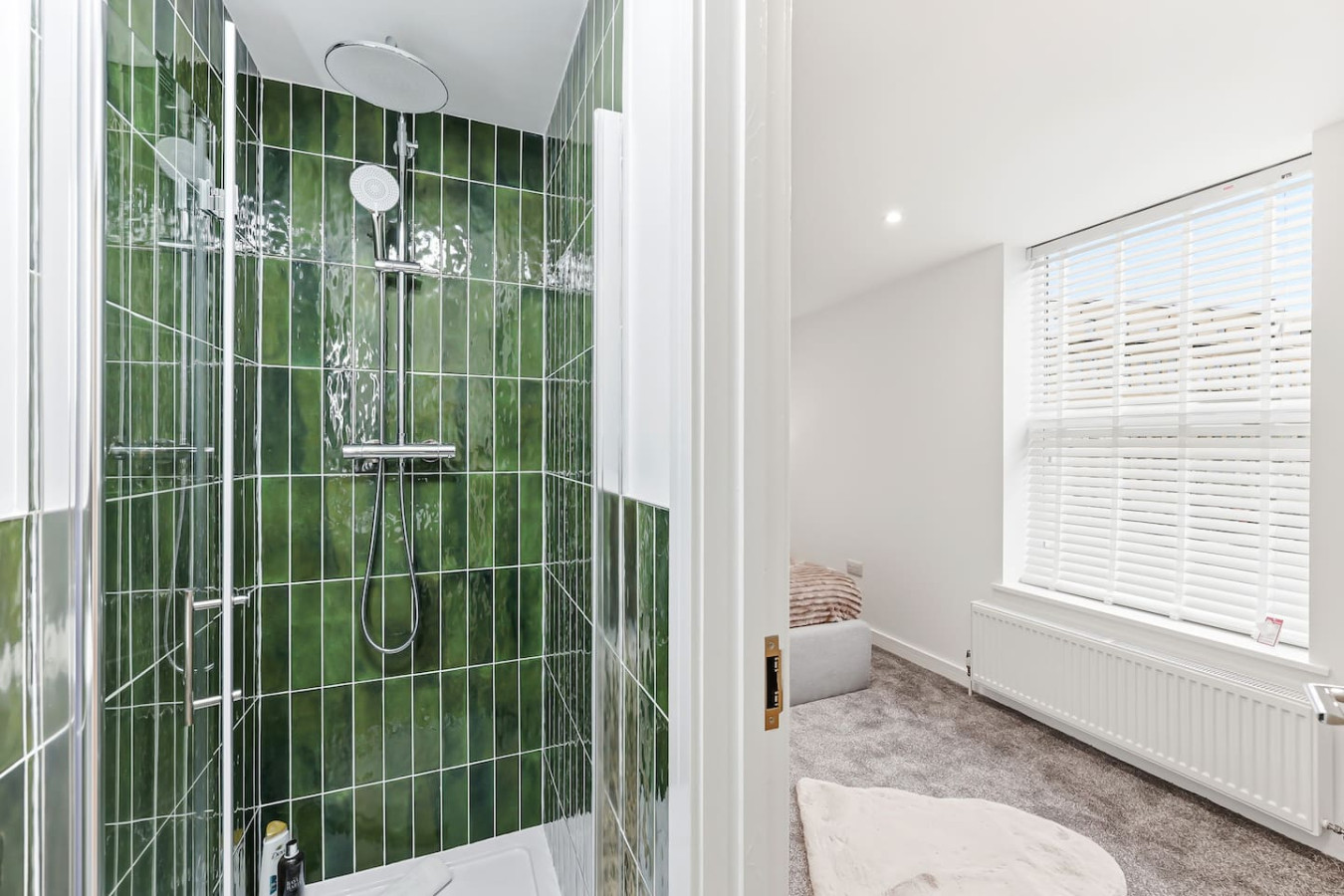 5 Bedroom • 4 Bathroom • Annex • x2 Living Rooms • x2 Kitchens • Games Room • Free Parking • Self-Check-In in 26 Freehold Street - Property image 43 - VivreStays