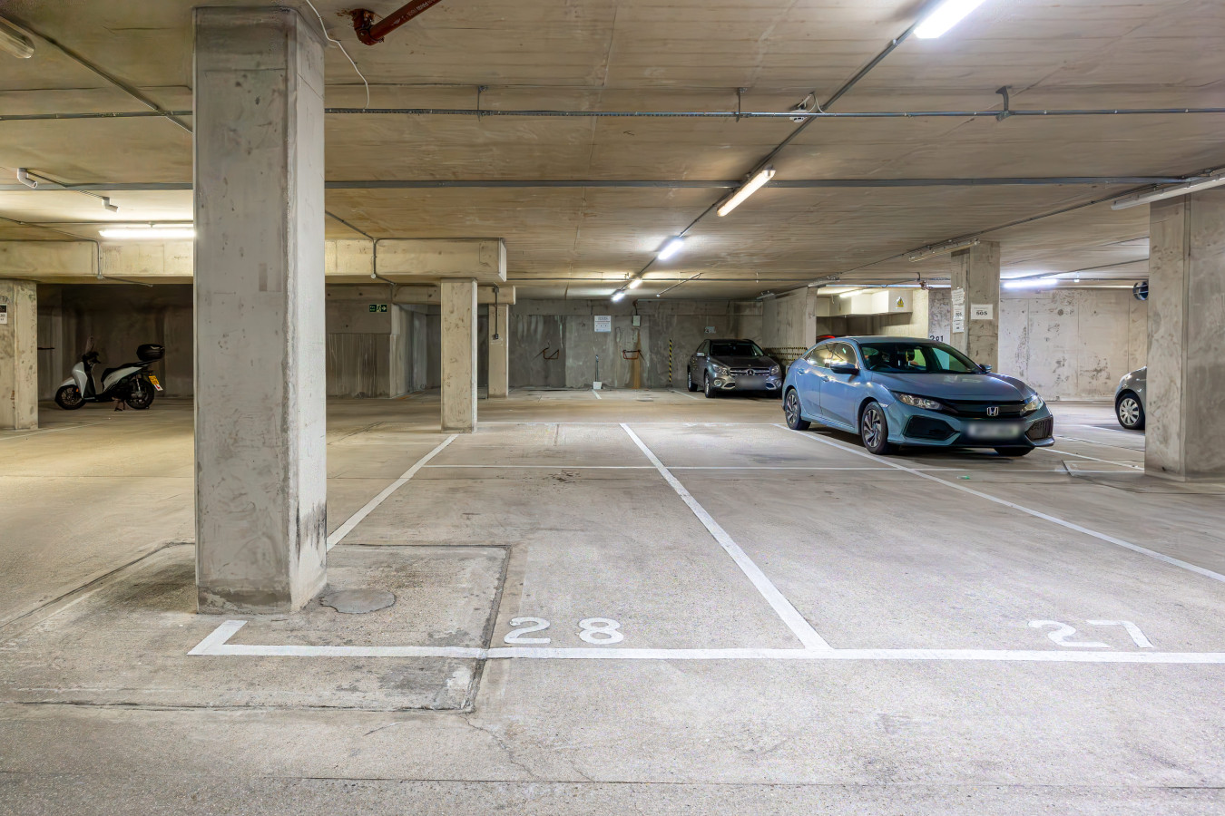 12th Street Apartment • City Centre • Balcony • Free Parking • Fast WiFi • Self-Check-In in 501, 475 Lower Twelfth Street - Property image 23 - VivreStays