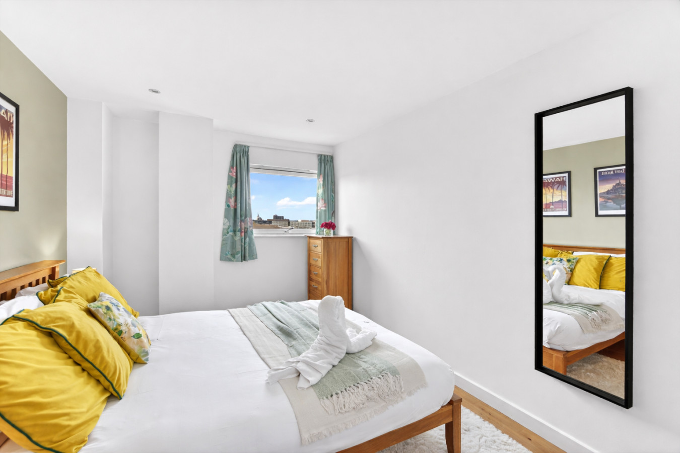 12th Street Apartment • City Centre • Balcony • Free Parking • Fast WiFi • Self-Check-In in 501, 475 Lower Twelfth Street - Property image 16 - VivreStays