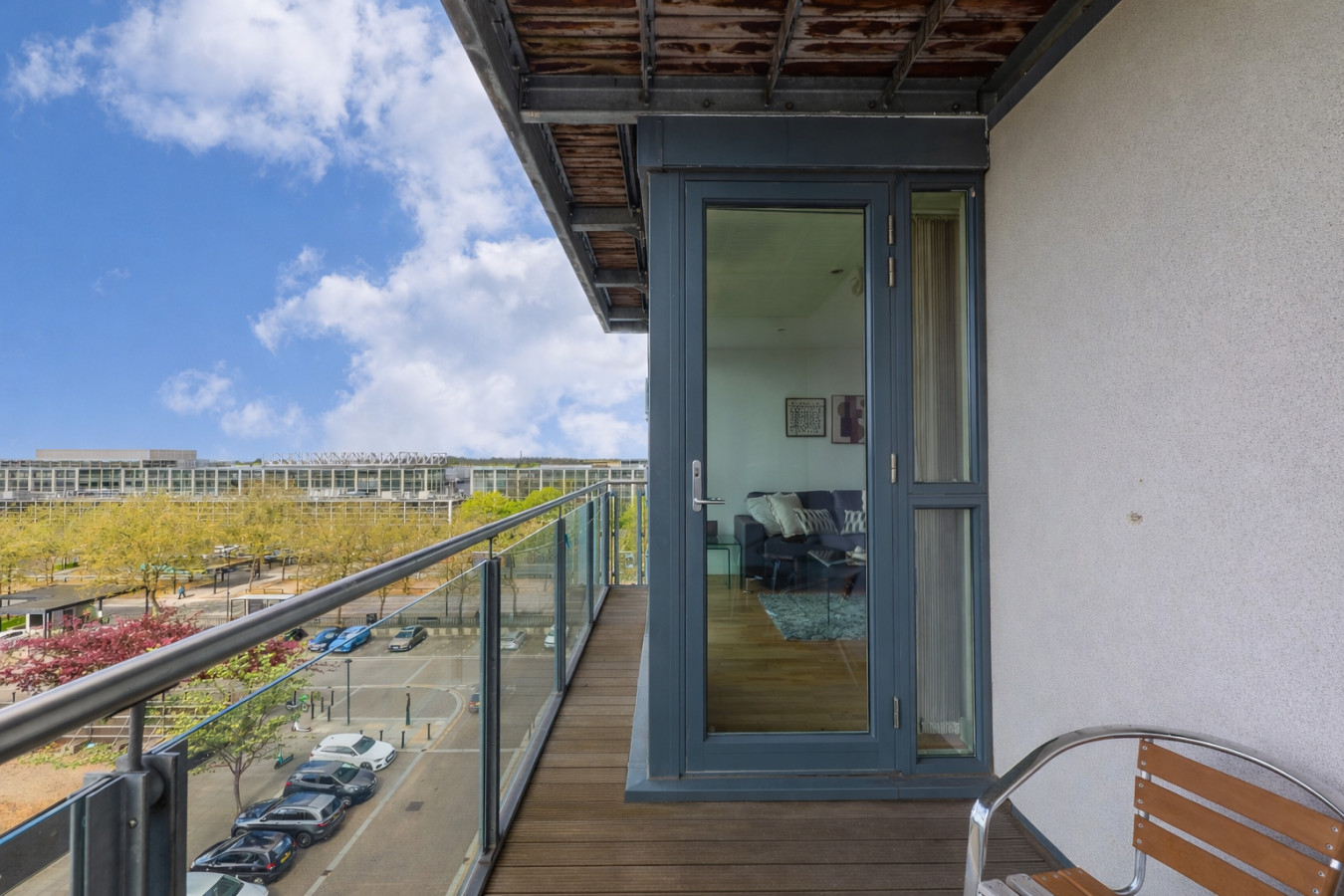 12th Street Apartment • City Centre • Balcony • Free Parking • Fast WiFi • Self-Check-In in 501, 475 Lower Twelfth Street - Property image 5 - VivreStays