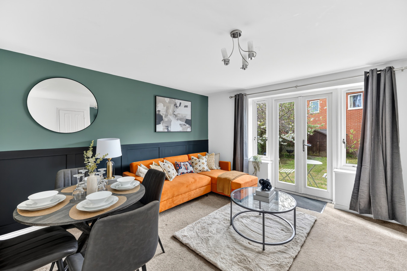 Stylish House • Excellent Location • Free Parking • Super-Fast WiFi • Smart TVs • Garden • Self-Check-In in 131 Warwick Avenue - Property image 13 - VivreStays