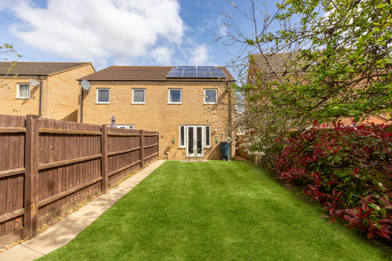 Stylish House • Excellent Location • Free Parking • Super-Fast WiFi • Smart TVs • Garden • Self-Check-In in 131 Warwick Avenue - Property image 26 - VivreStays