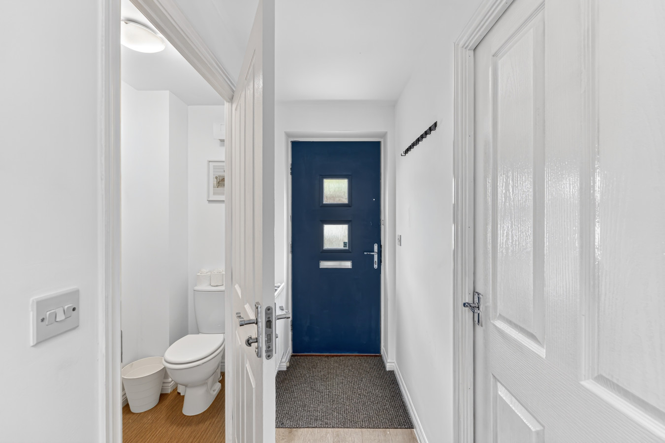 Stylish House • Excellent Location • Free Parking • Super-Fast WiFi • Smart TVs • Garden • Self-Check-In in 131 Warwick Avenue - Property image 24 - VivreStays