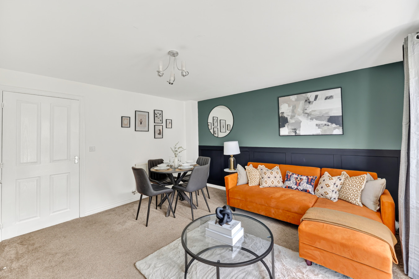 Stylish House • Excellent Location • Free Parking • Super-Fast WiFi • Smart TVs • Garden • Self-Check-In in 131 Warwick Avenue - Property image 15 - VivreStays