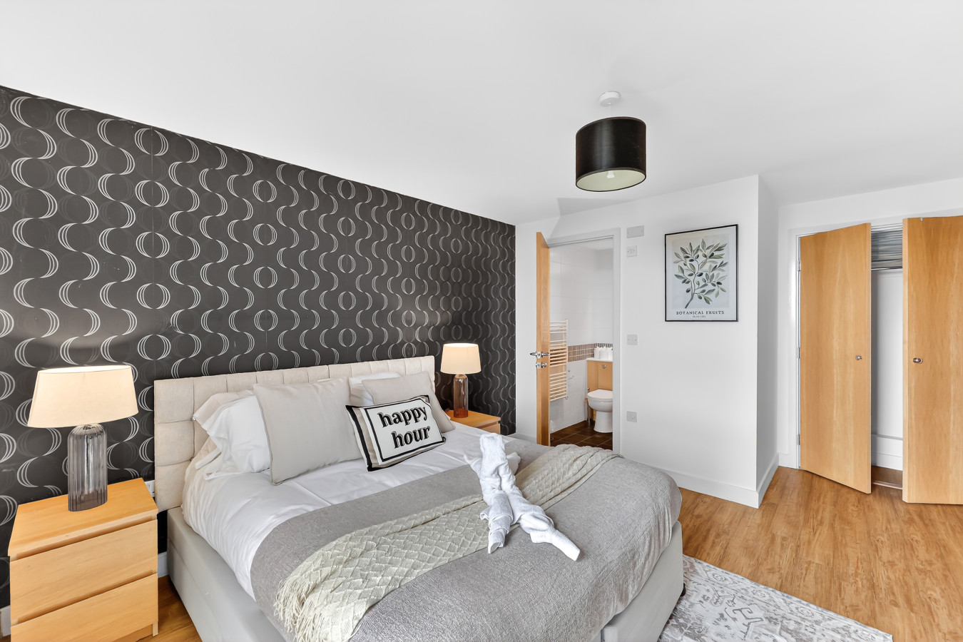 3-Bedroom Apartment @ The Vizion • Beautiful Views • Communal Garden • Free Parking in Garnet House, 11 Merrivale Mews 66 - Property image 5 - VivreStays