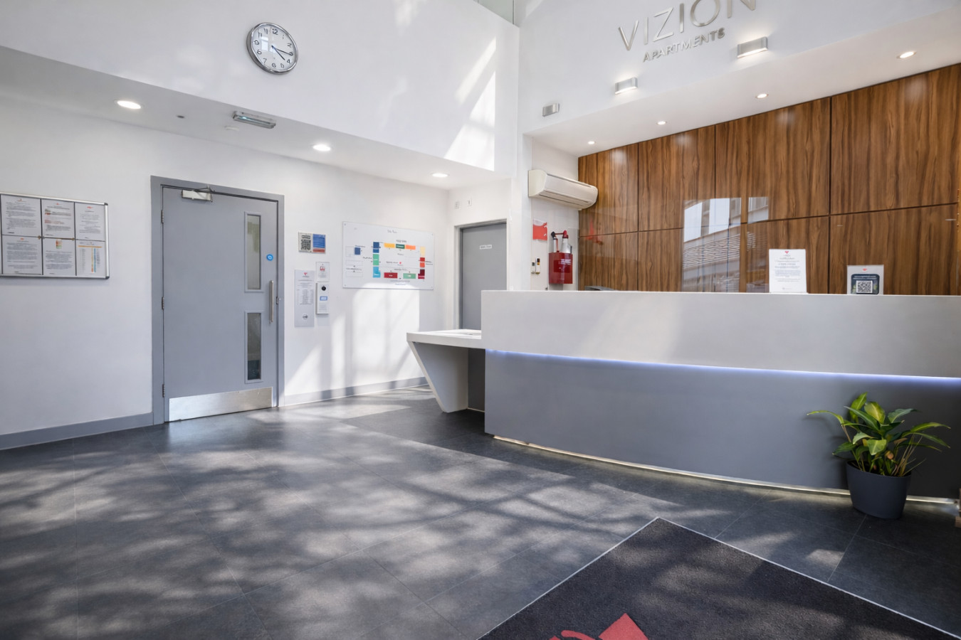 3-Bedroom Apartment @ The Vizion • Beautiful Views • Communal Garden • Free Parking in Garnet House, 11 Merrivale Mews 66 - Property image 28 - VivreStays
