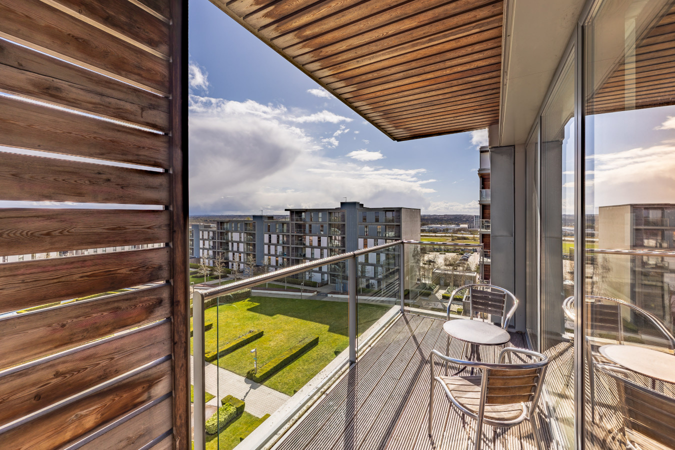 3-Bedroom Apartment @ The Vizion • Beautiful Views • Communal Garden • Free Parking in Garnet House, 11 Merrivale Mews 66 - Property image 14 - VivreStays